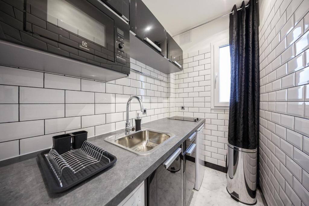 Апартаменты Near Eiffel Tower - Beautiful Flat Париж Экстерьер фото